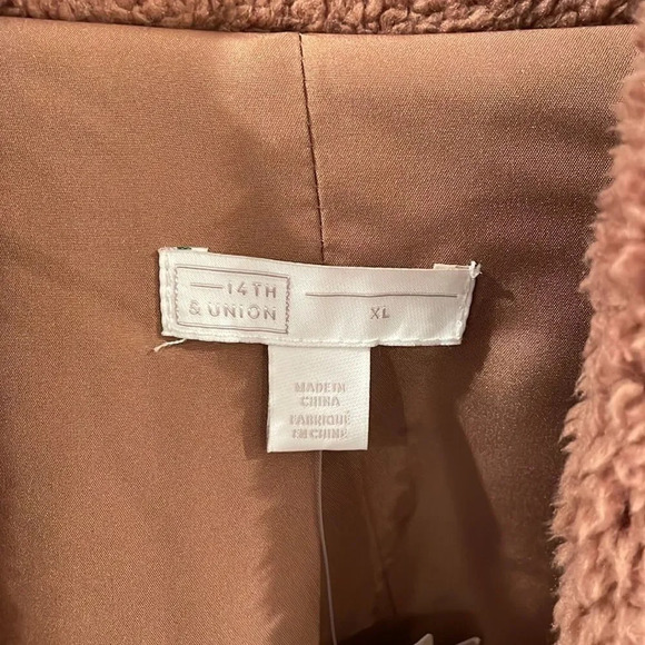 NWT 14th and Union dusty rose fuzzy sherpa  woman’s jacket - Picture 4 of 11